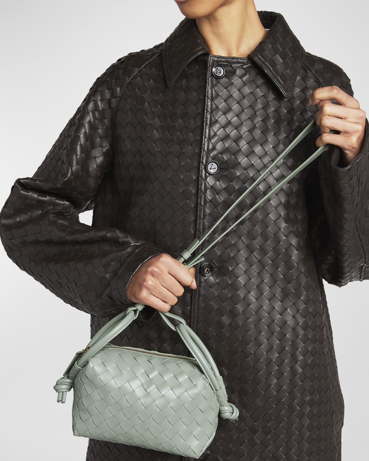 小物 BOTTEGA VENETA Bottega Veneta Small Avenue Loop Crossbody Bag - Bergdorf