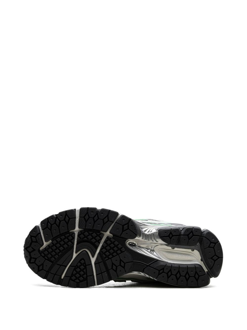 1906R "ASOS Exclusive" sneakers 4