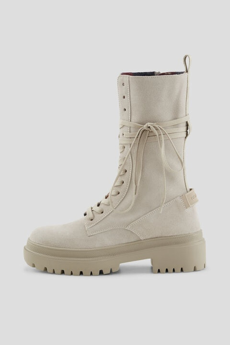 Chesa Alpina Boots in Sand 1