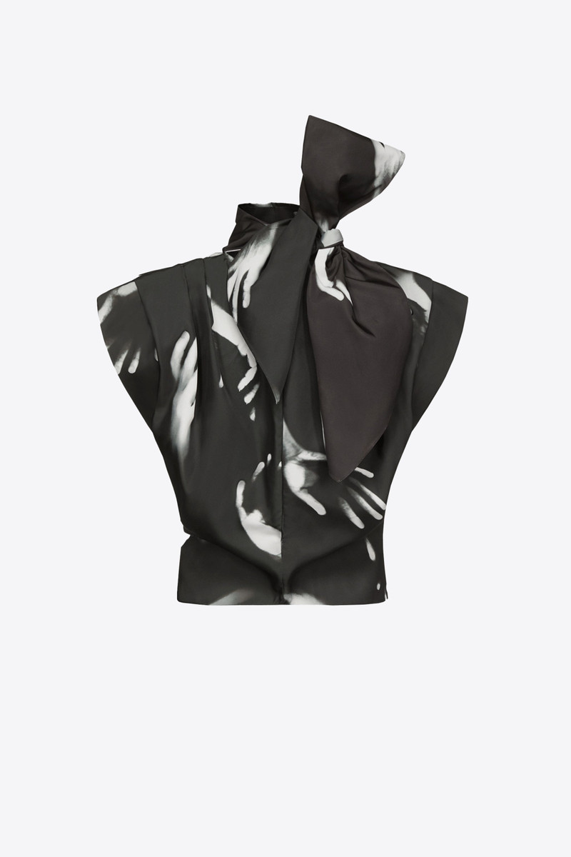 AREA HANDPRINT SLEEVELESS BOW TOP outlook