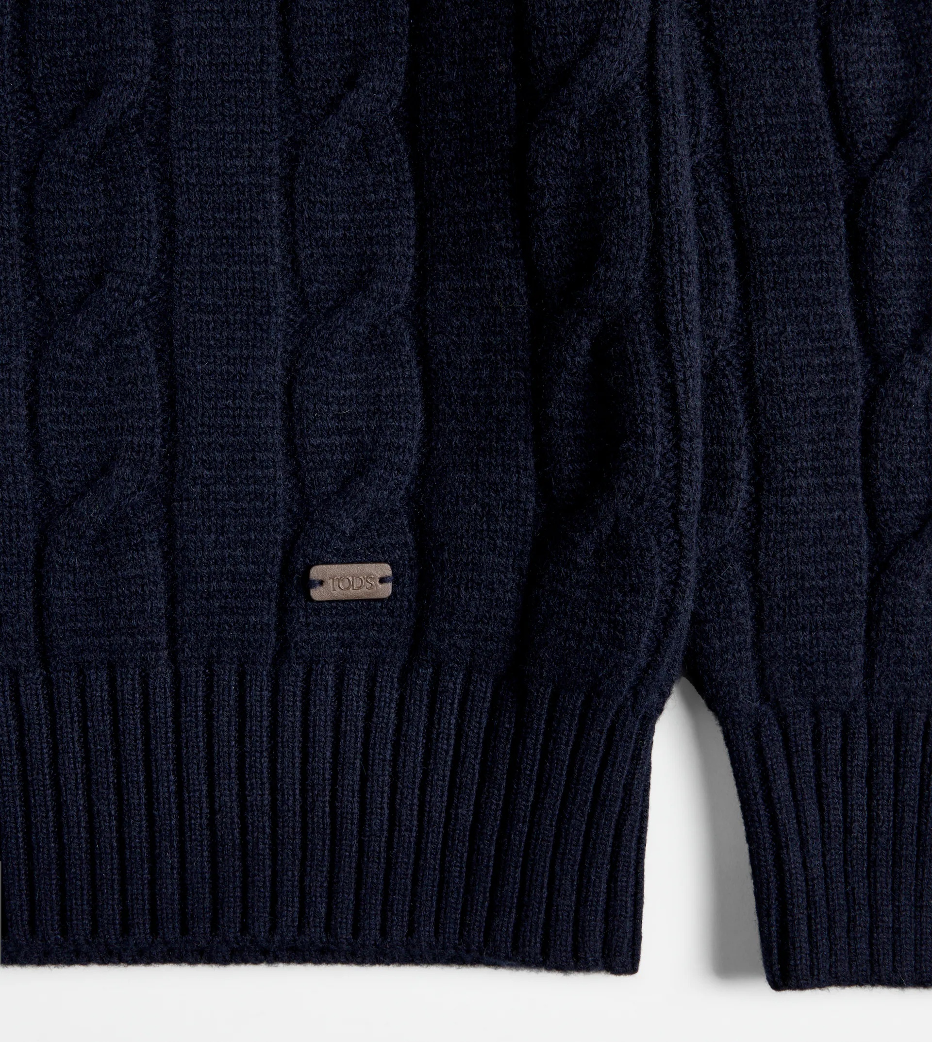 CASHMERE BLEND ROUND-NECK PULLOVER - BLUE - 6