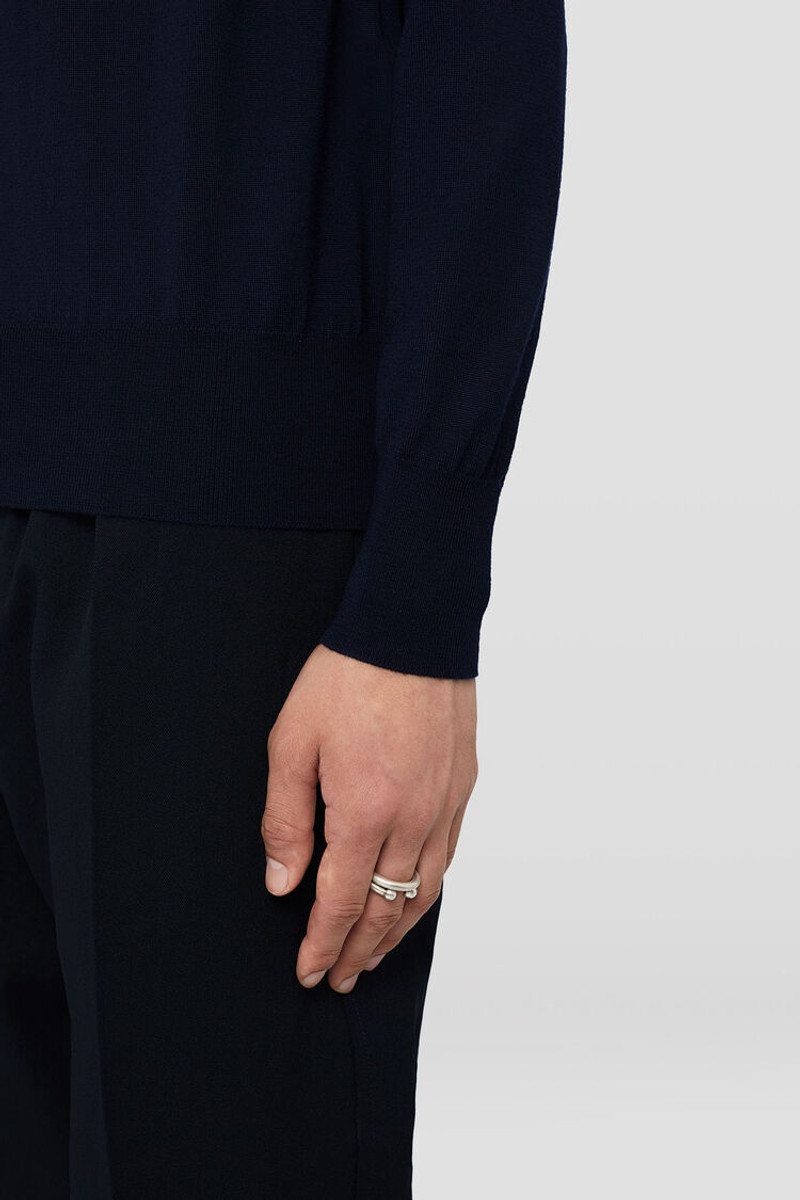 Crew-Neck Sweater 4