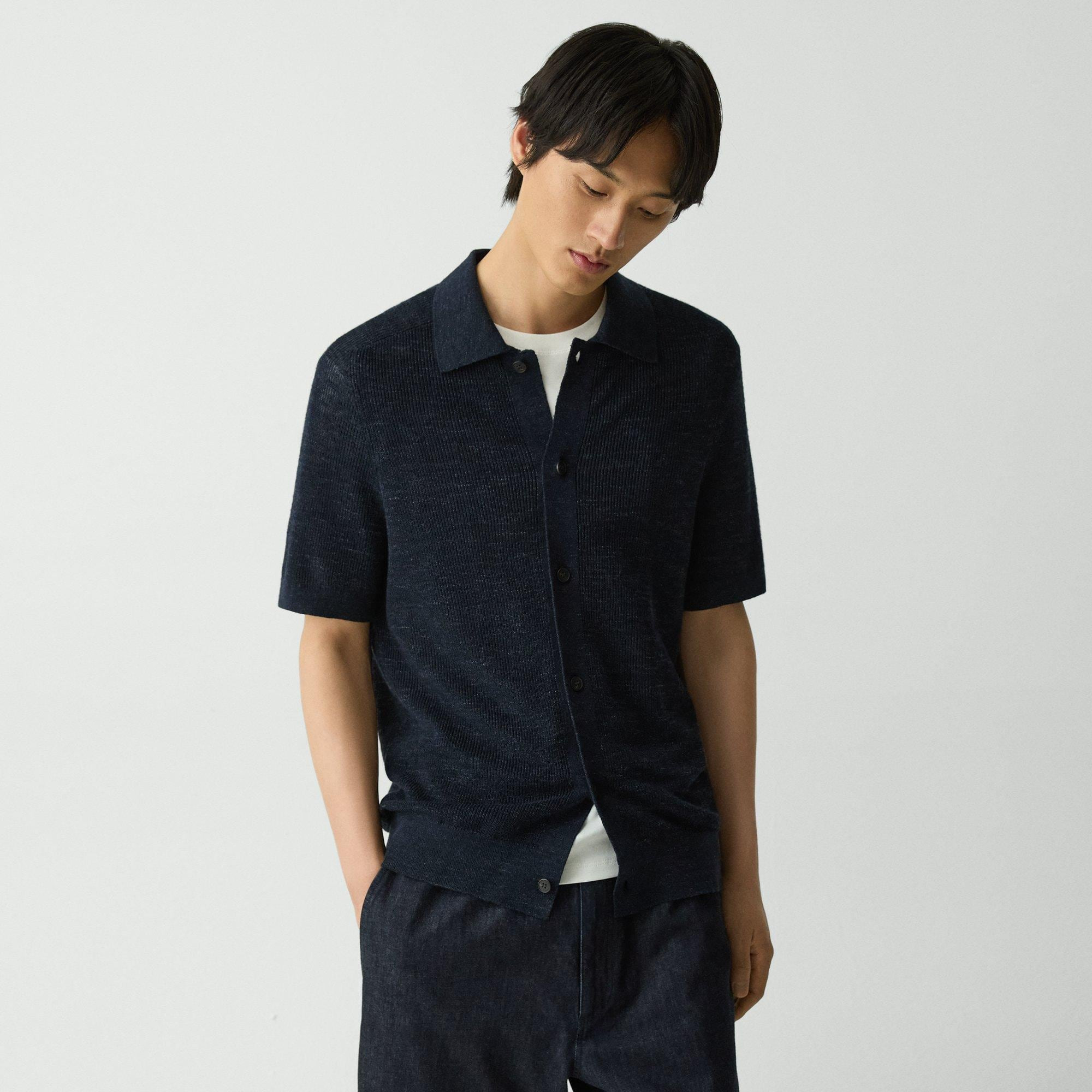 Short-Sleeve Button-Up Shirt in Pacific Linen - 3