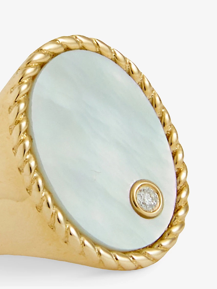 Oval 9ct yellow gold, 0.015ct diamond and mother-of-pearl signet ring - 3