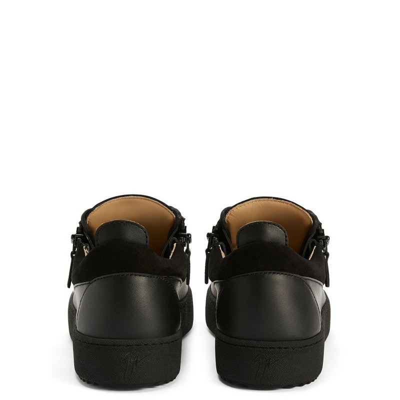 Giuseppe Zanotti Frankie outlook