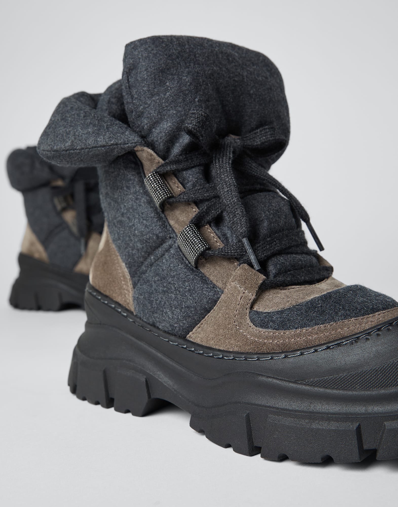 Virgin wool flannel e suede mountain boots with monili - 3