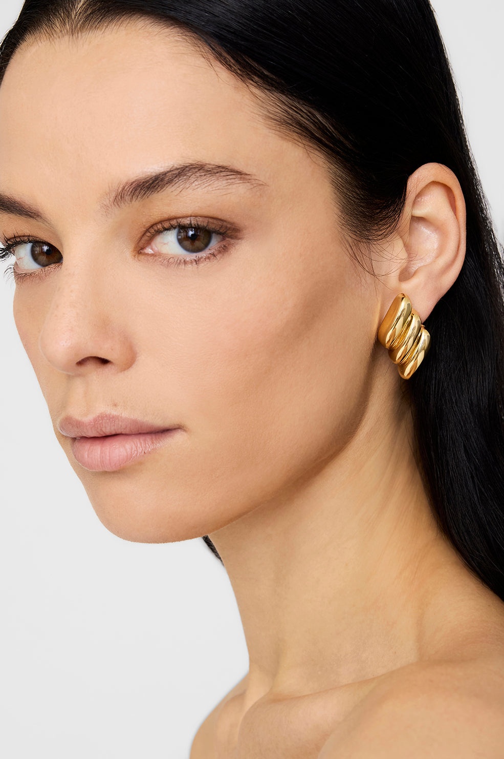 Diagonal Ribbed Earrings - Gold - 2