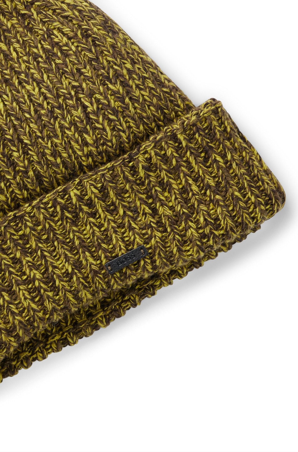CHUNKY-KNIT BEANIE HAT WITH FAUX-LEATHER LOGO PLAQUE - 5