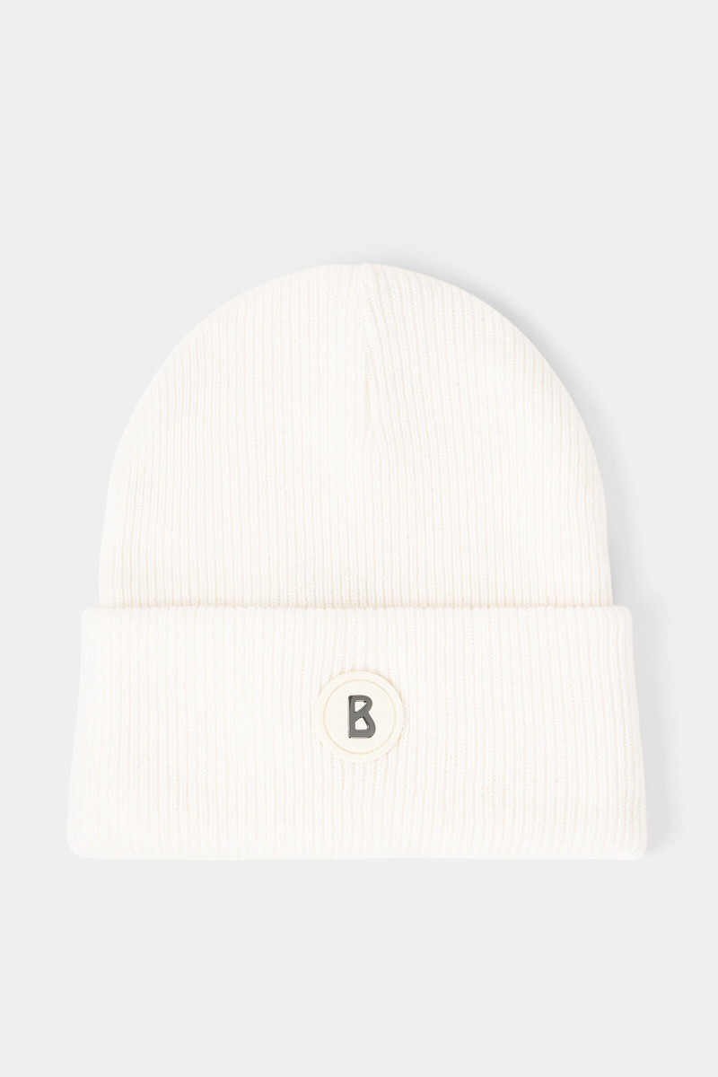 Gustav Beanie in Off-white 1