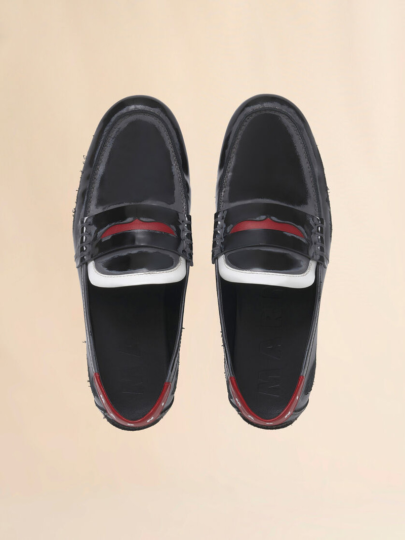 BLACK LEATHER MOCCASIN WITH LOGO TAB 4