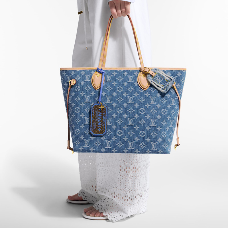 Miami Beach Pass Bag Charm 3