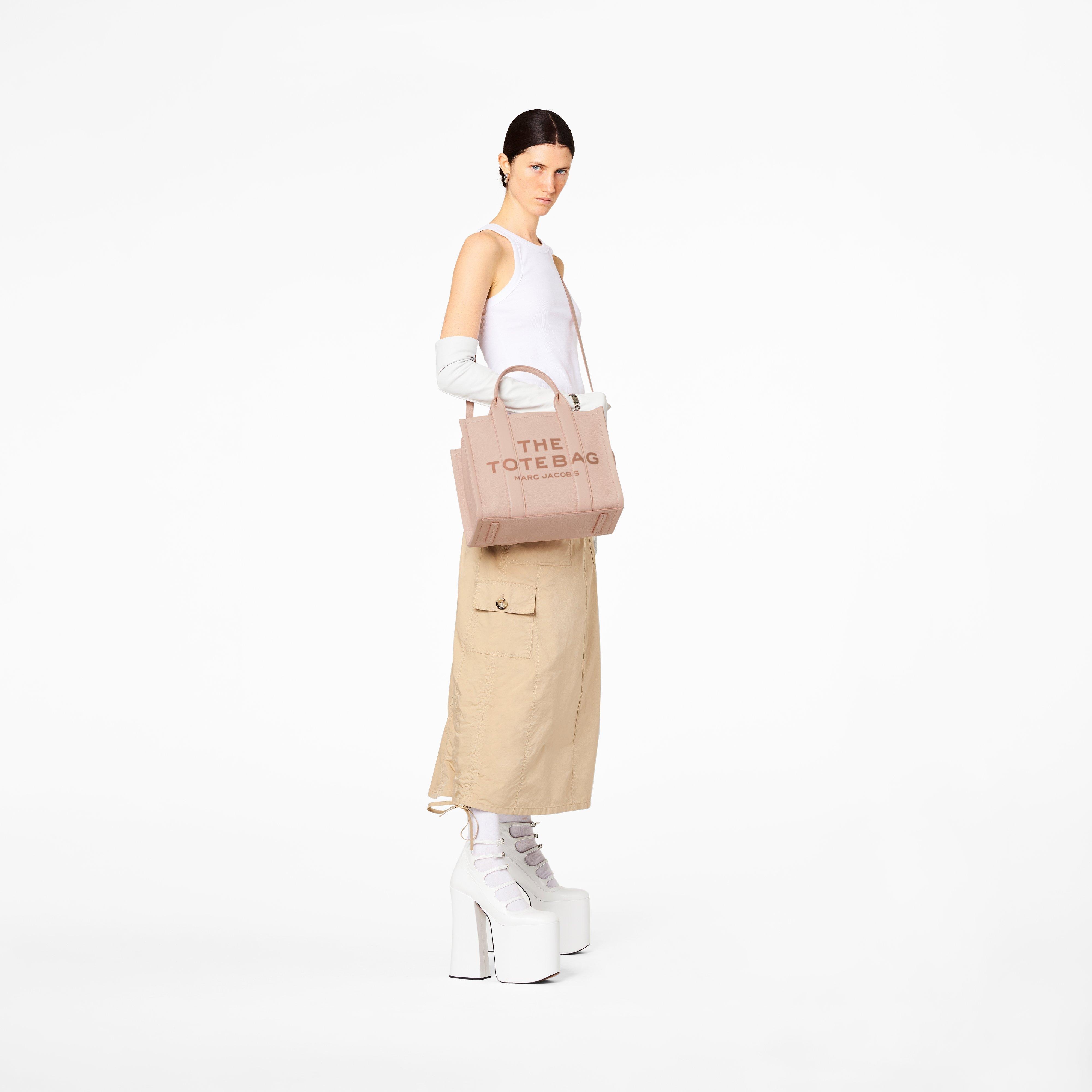 THE LEATHER MEDIUM TOTE BAG - 2