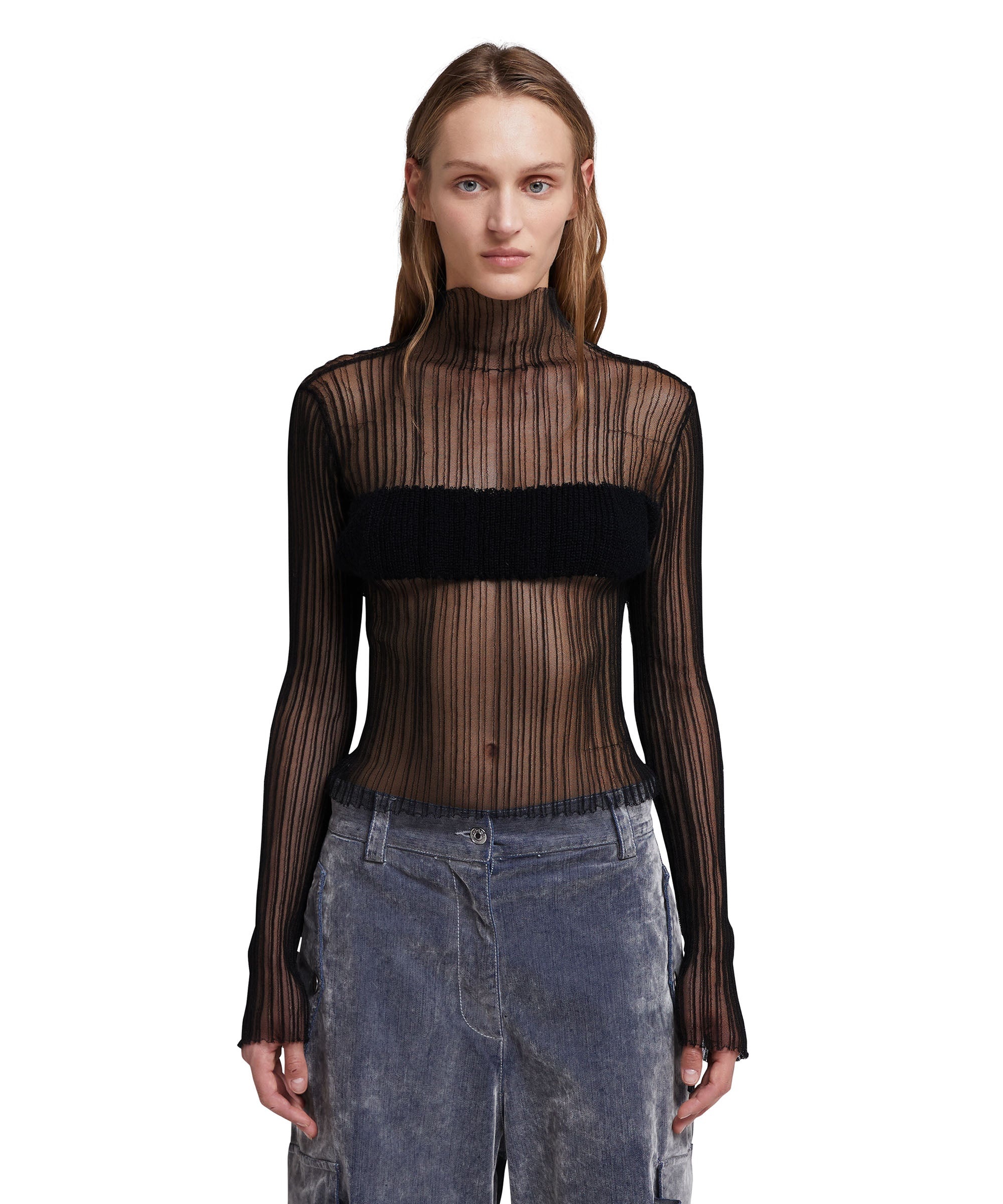 Sweater with "Ribbed Cellophane" concept - 2