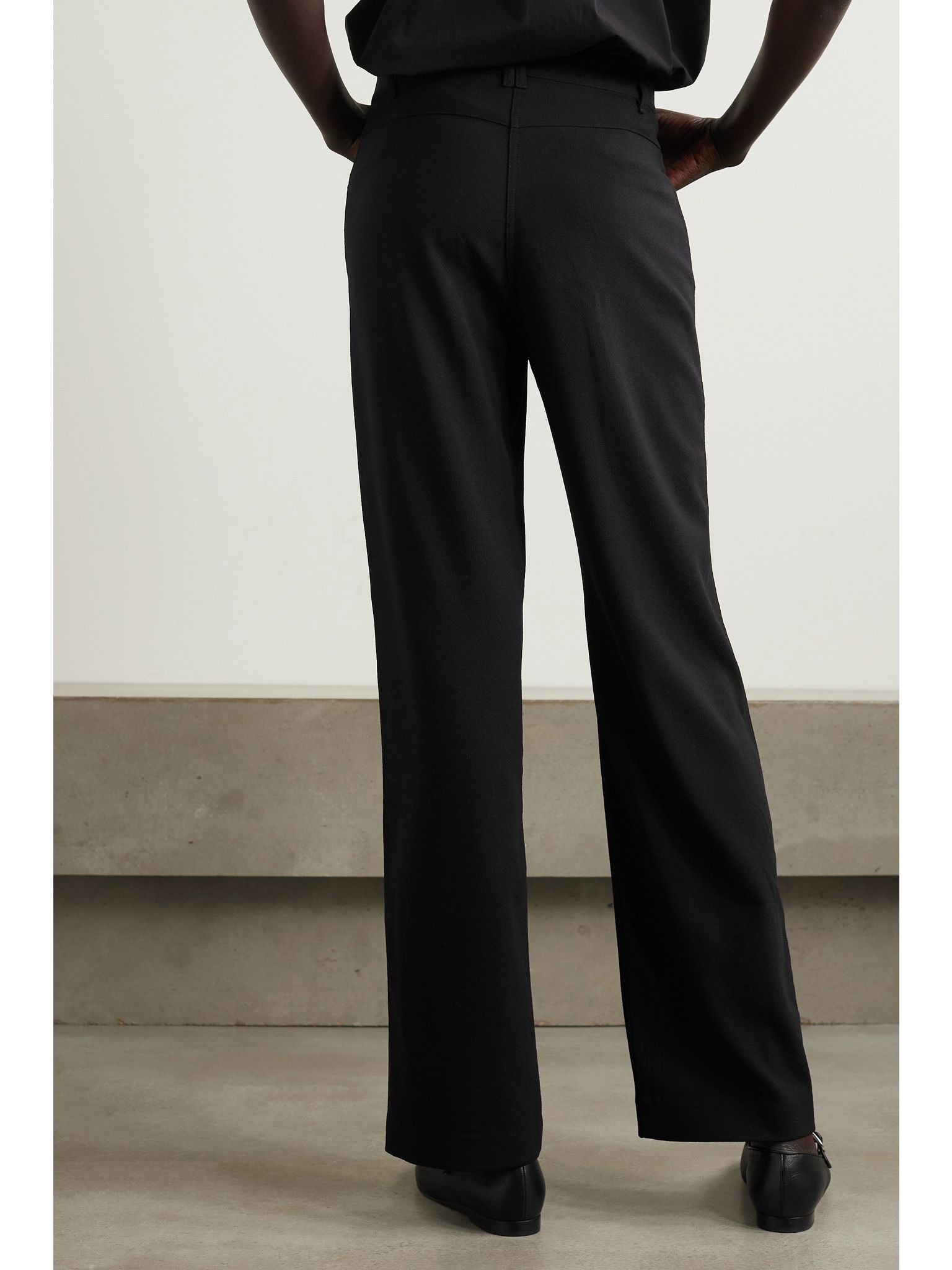 + NET SUSTAIN wool-blend crepe straight-leg pants Black - 3