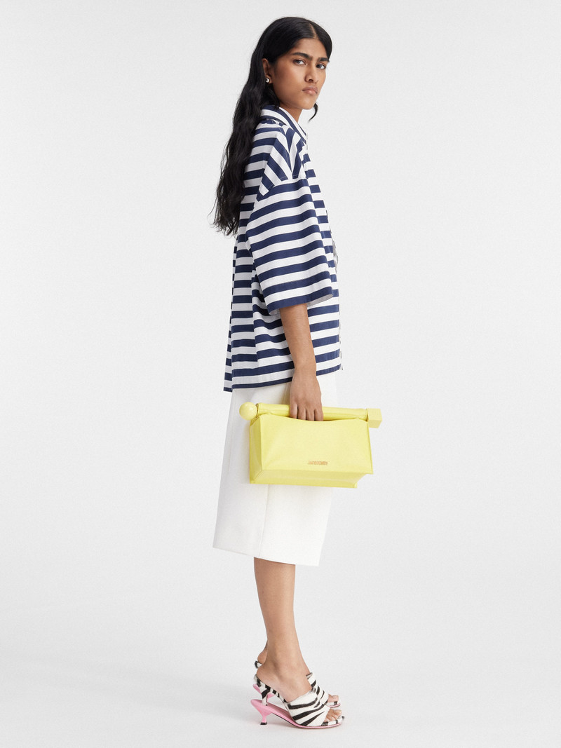 JACQUEMUS La pochette Rond Carré outlook