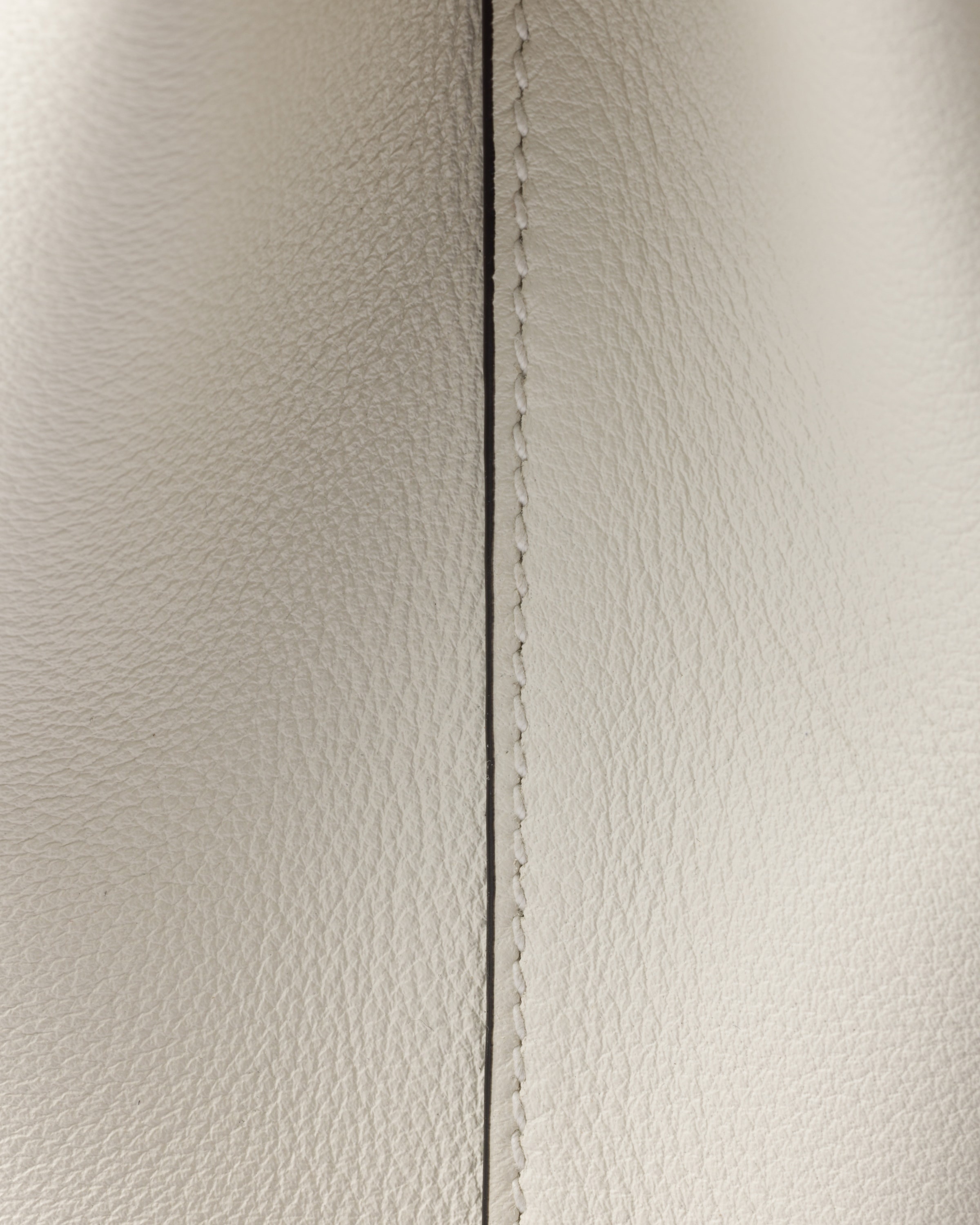 Medium leather shoulder bag - 5