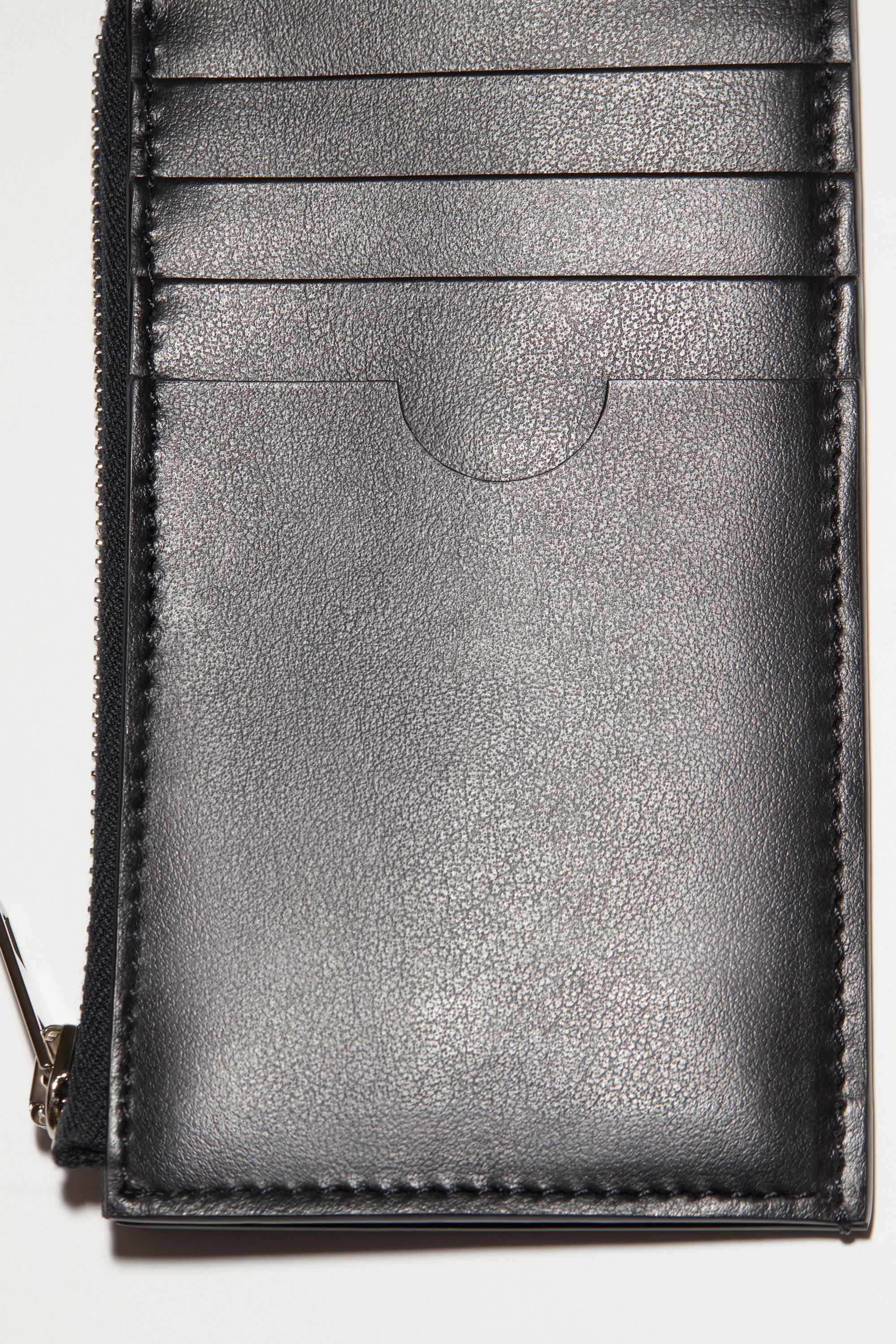 Leather zip wallet - Black - 4