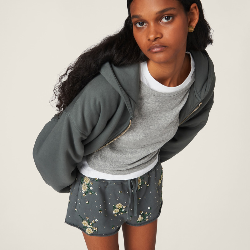 Garment-dyed cotton fleece shorts with embroidered logo 5