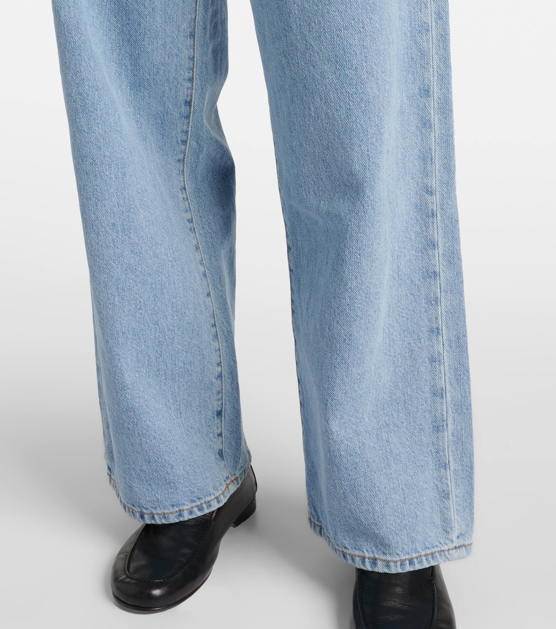 Low-rise wide-leg jeans - 5