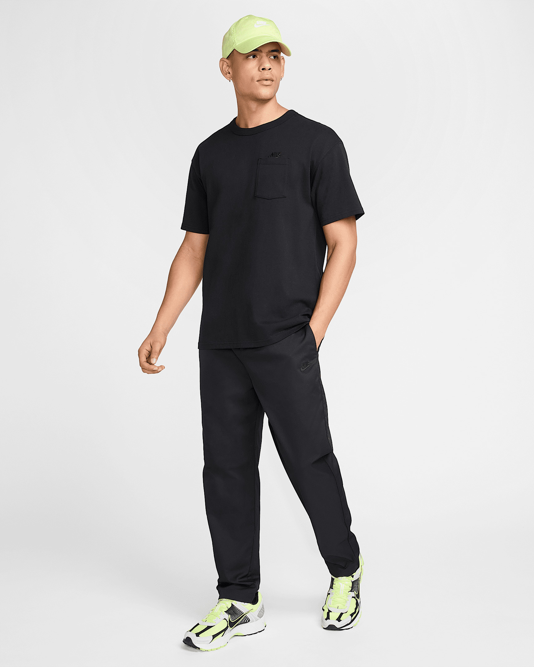 Nike Nike Club Men's Woven Tapered Pants | REVERSIBLE