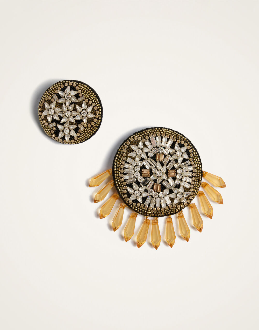 Set Of 2 Pins - 4