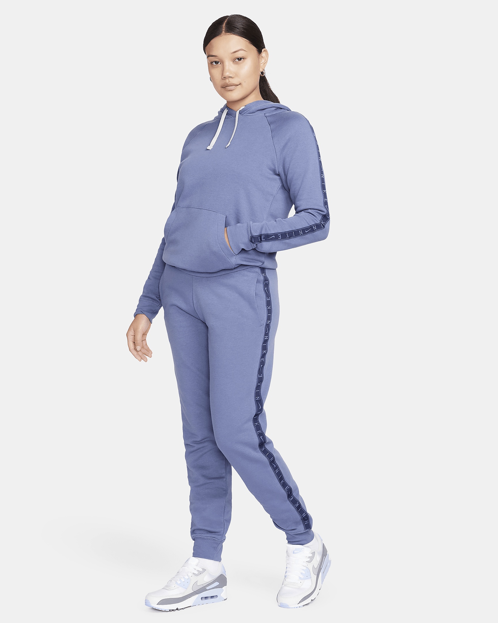 Women's Nike Sportswear Essential Fleece Hoodie - 7