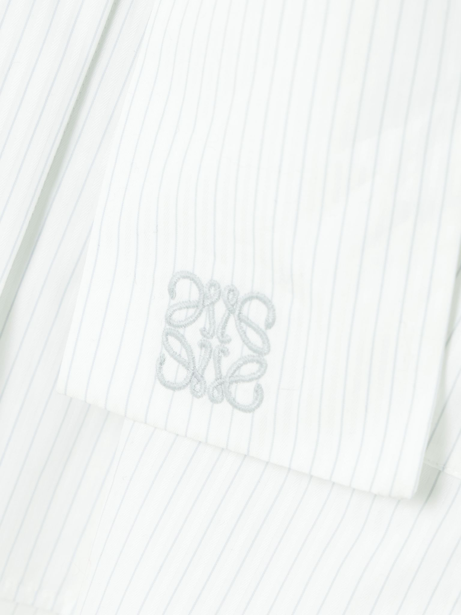 Belted embroidered pinstriped cotton-poplin shirt White - 4