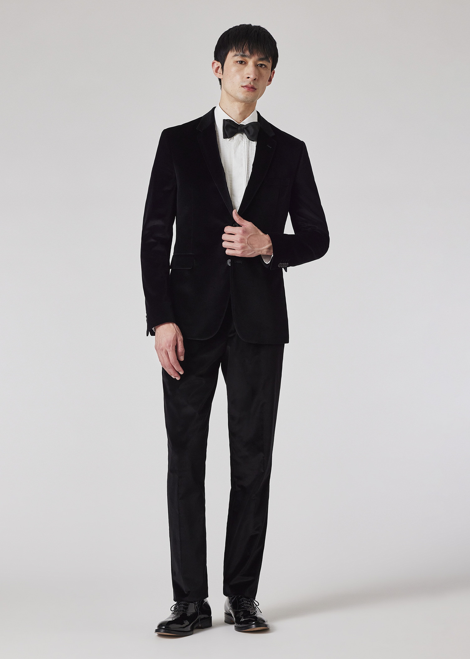The Kensington - Slim-Fit Velvet Two-Button Blazer - 6