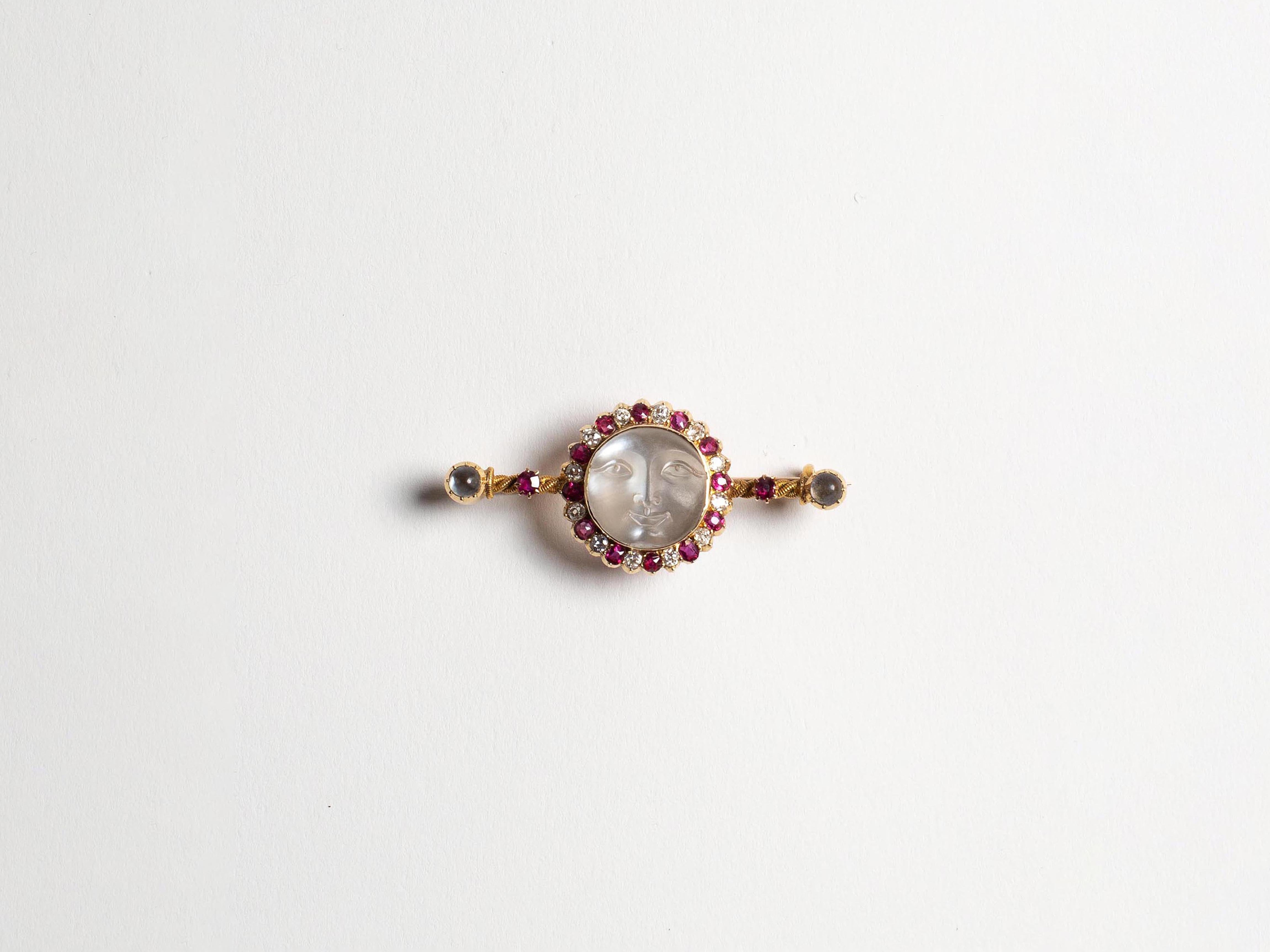 MOONFACE BROOCH IN 15kt GOLD - 5