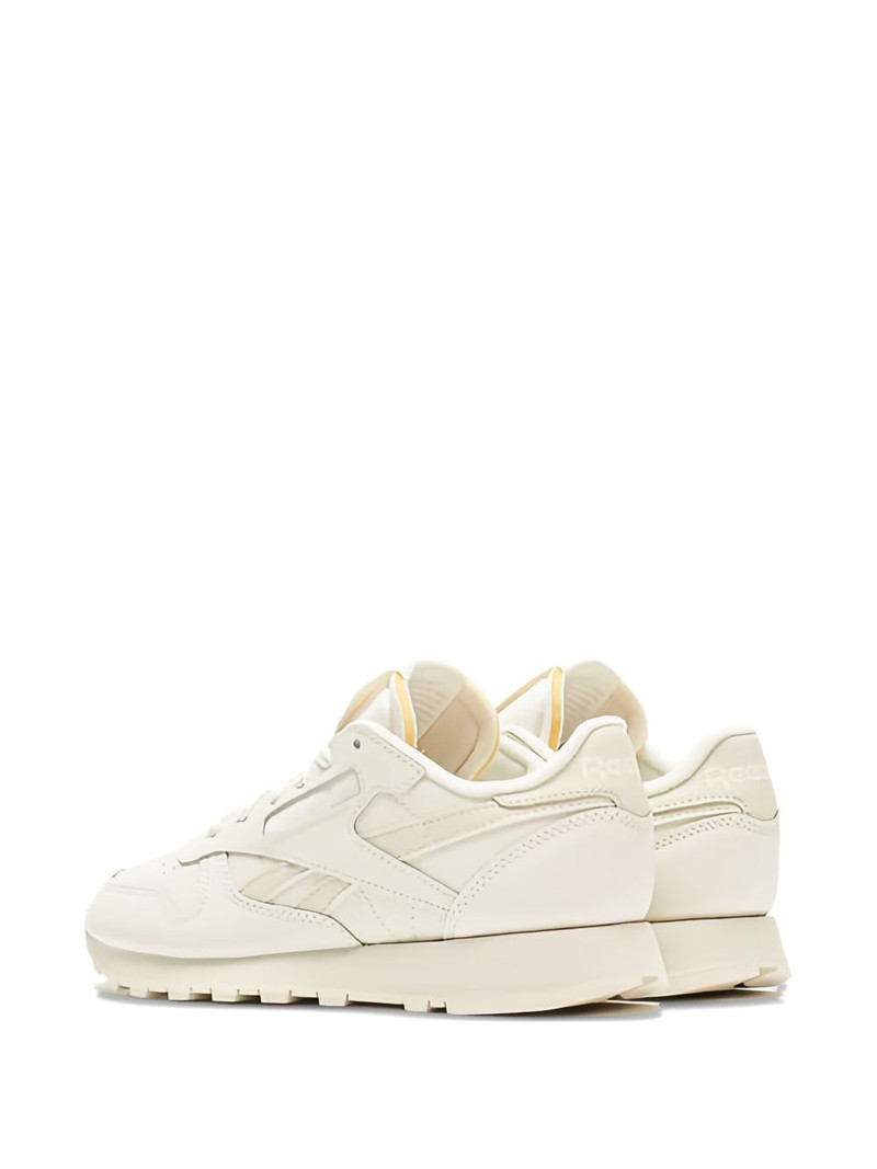 Classic Leather sneakers 3