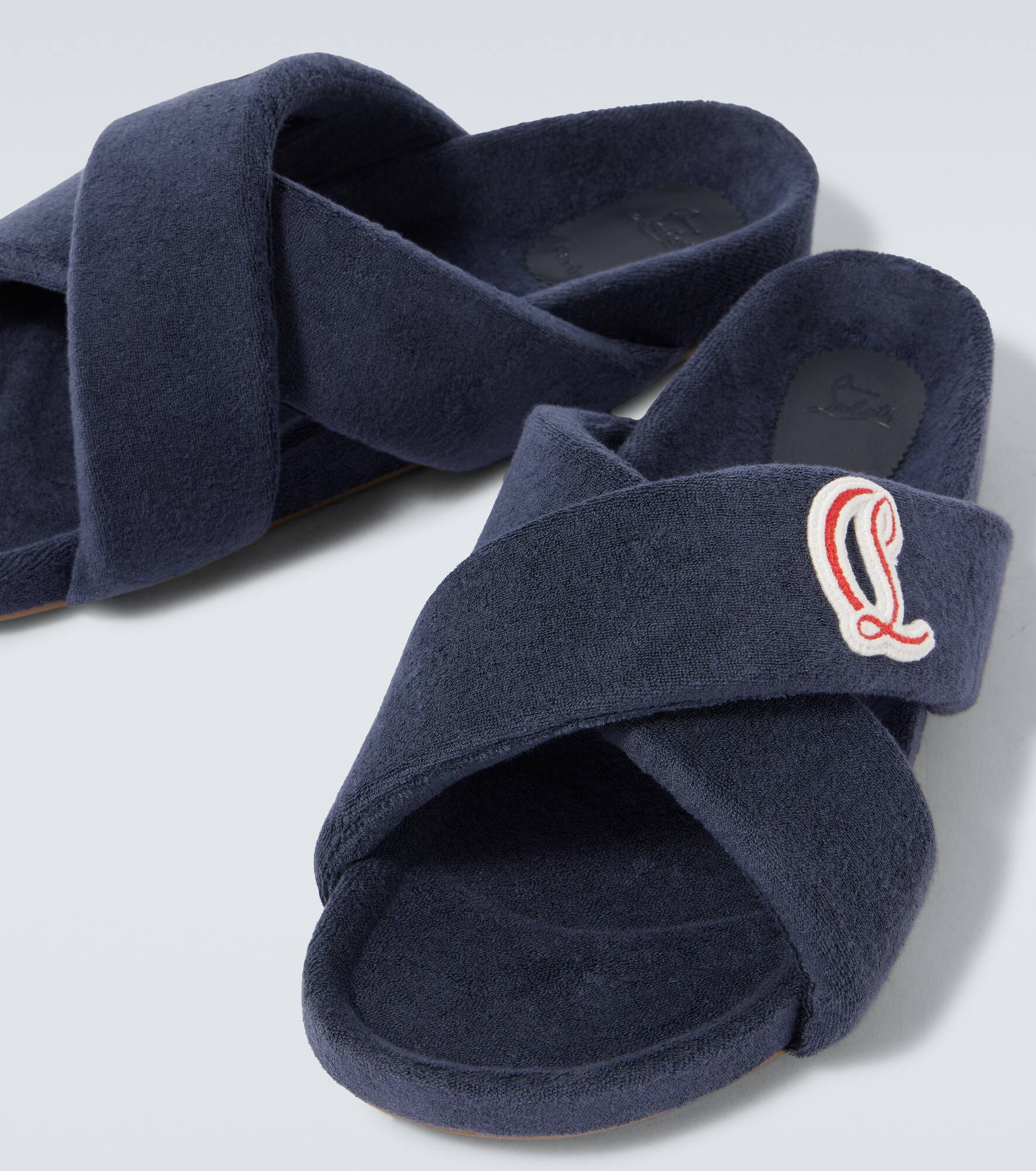 Bizzu embroidered logo slides - 3