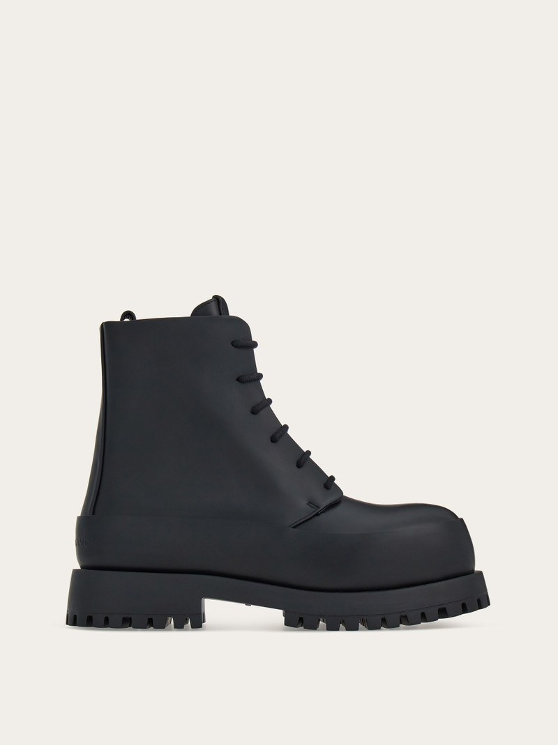 Combat boot with rounded toe - 1