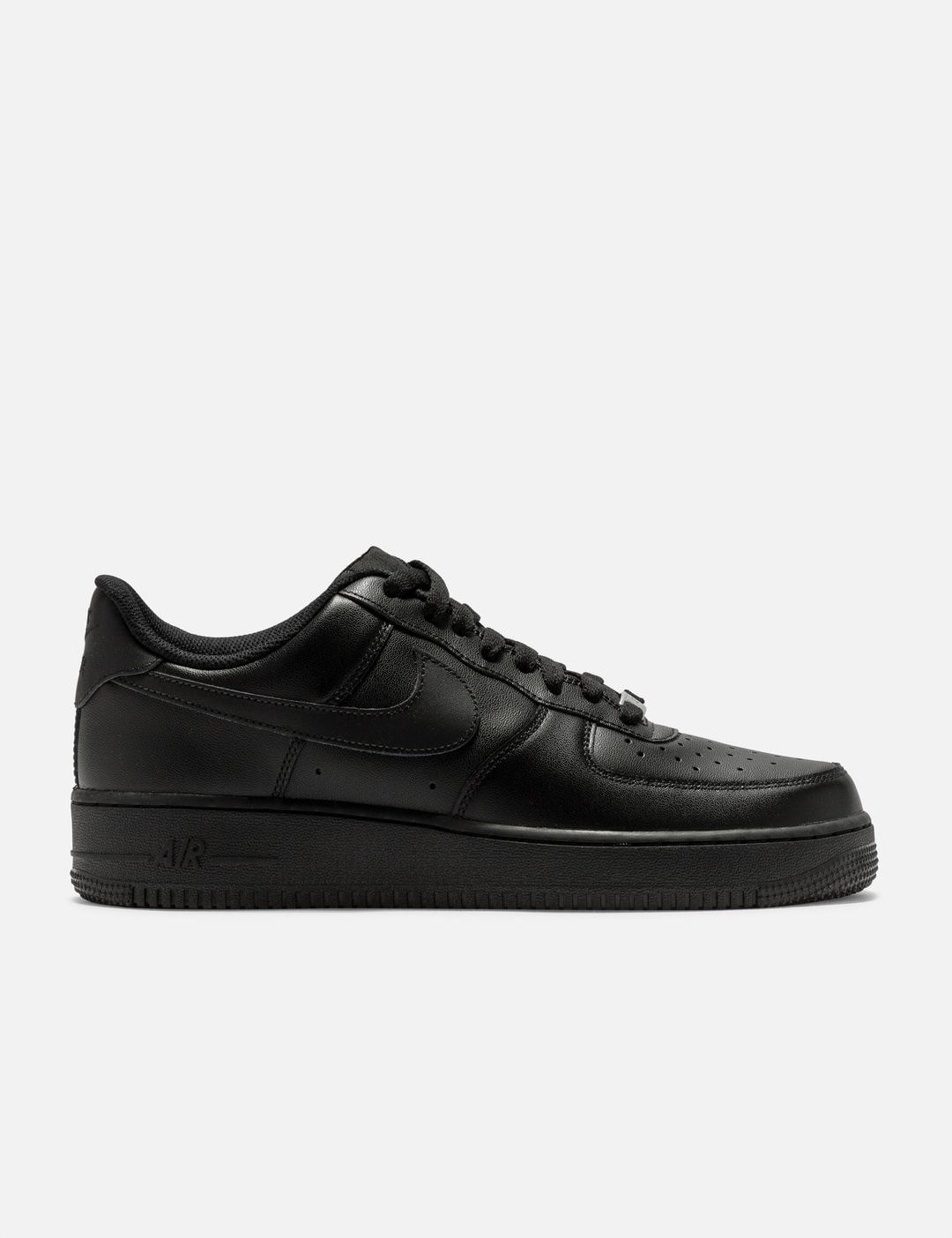 NIKE AIR FORCE 1 '07 - 1