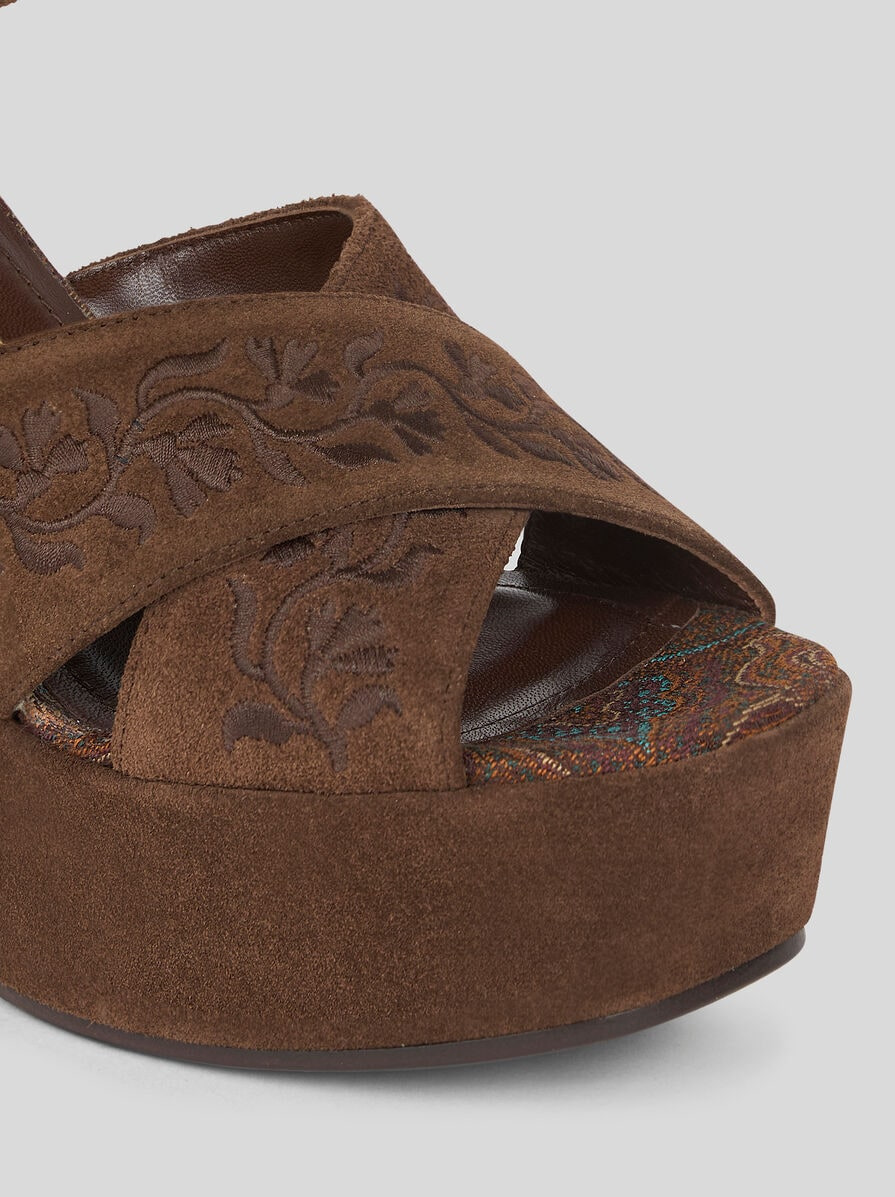 SUEDE PLATFORM SANDALS WITH EMBROIDERY - 4
