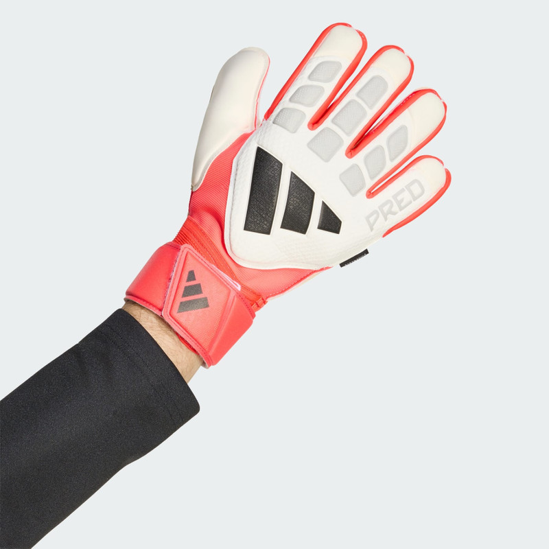 PREDATOR GOALKEEPER GLOVE MATCH FINGERSAVE 3