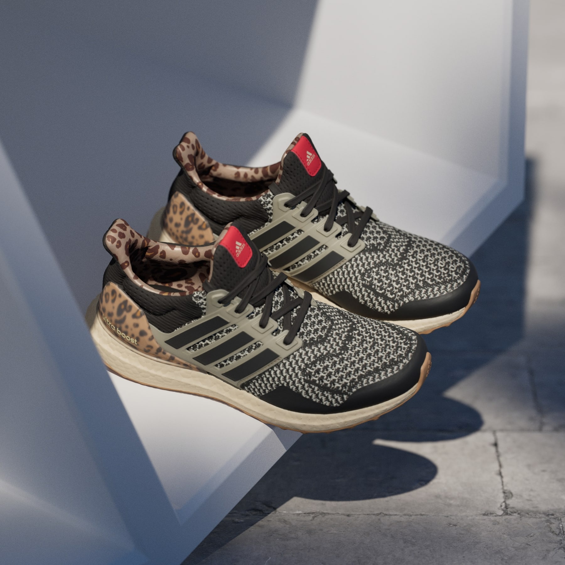 Ultraboost 1.0 Shoes - 4