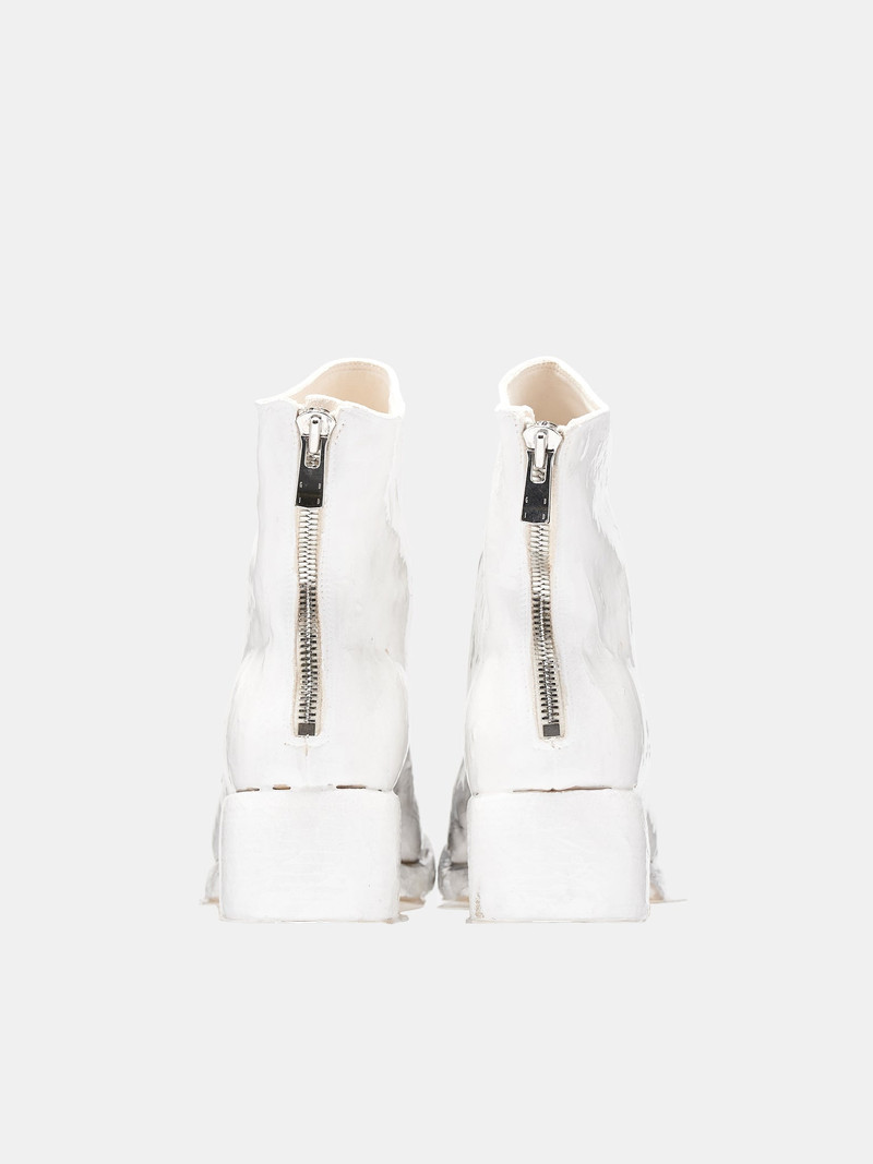 9086 Painted Resin Boots 4