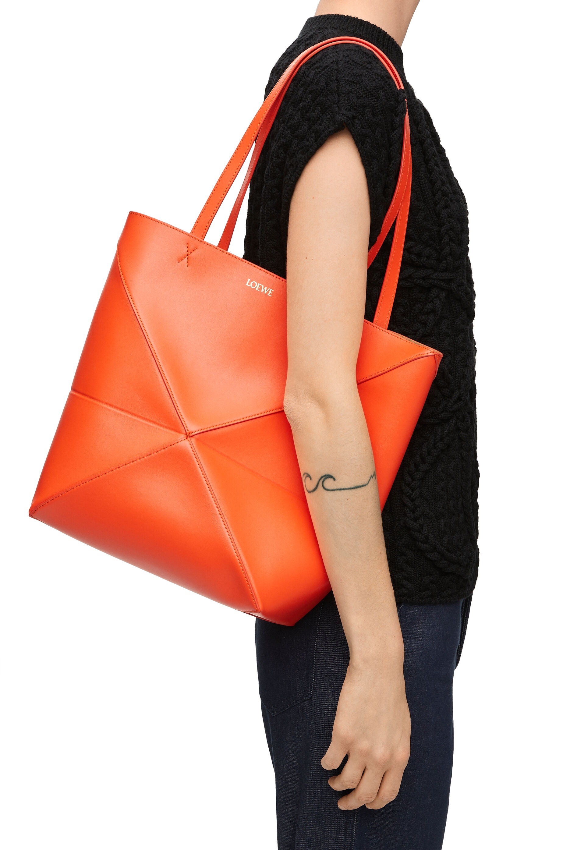 Puzzle Fold Tote in shiny calfskin - 2