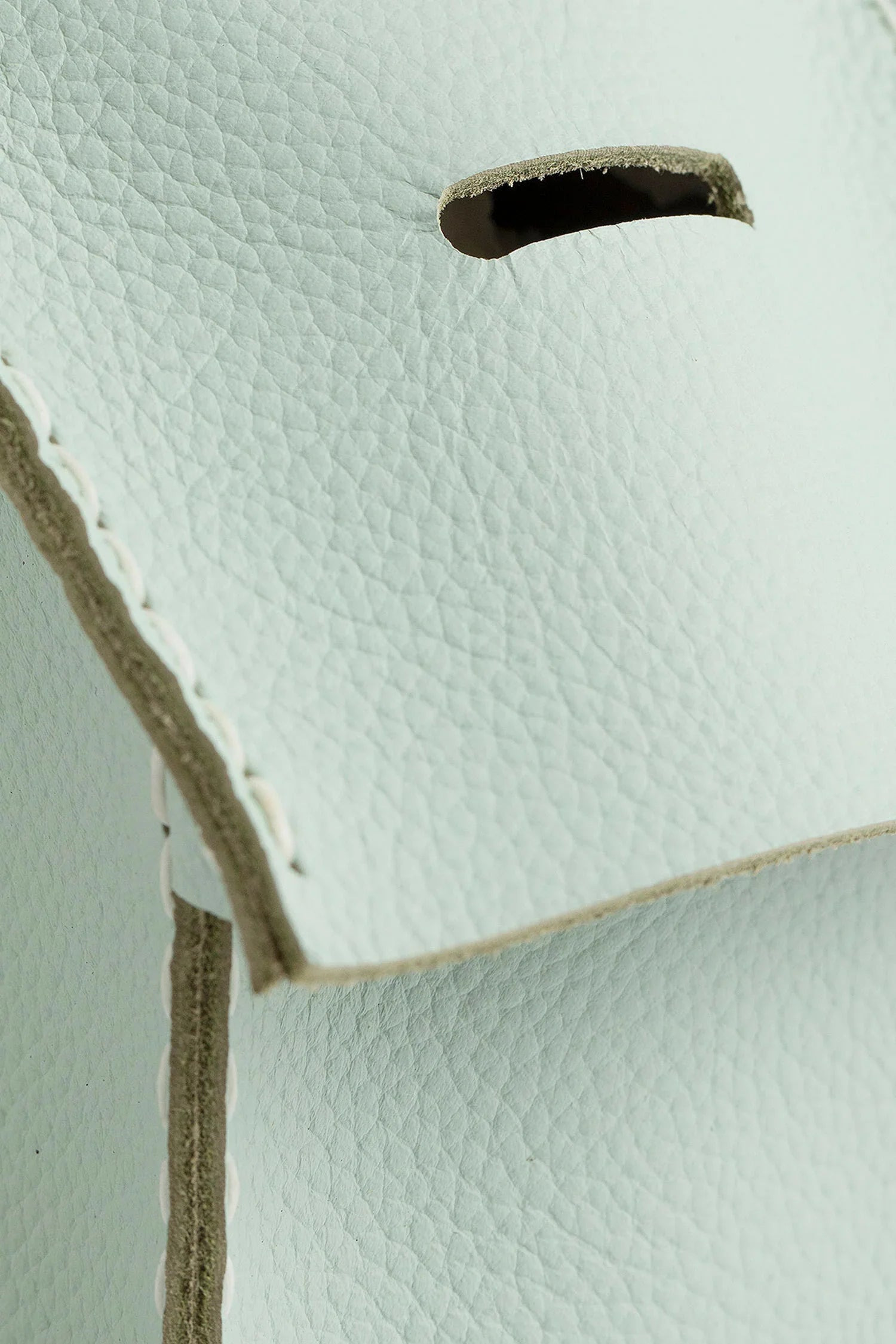 HENDER SCHEME MAN BROWN OBJECTS - 5