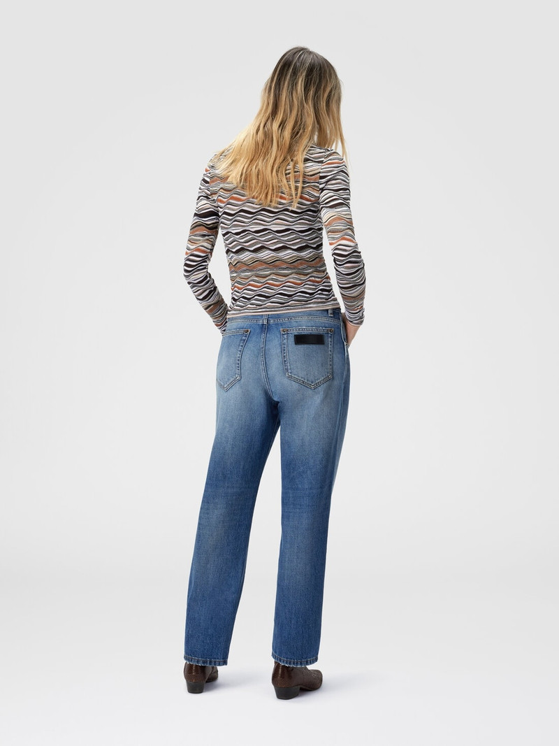 Crew Neck Sweater with Wave Pattern 3