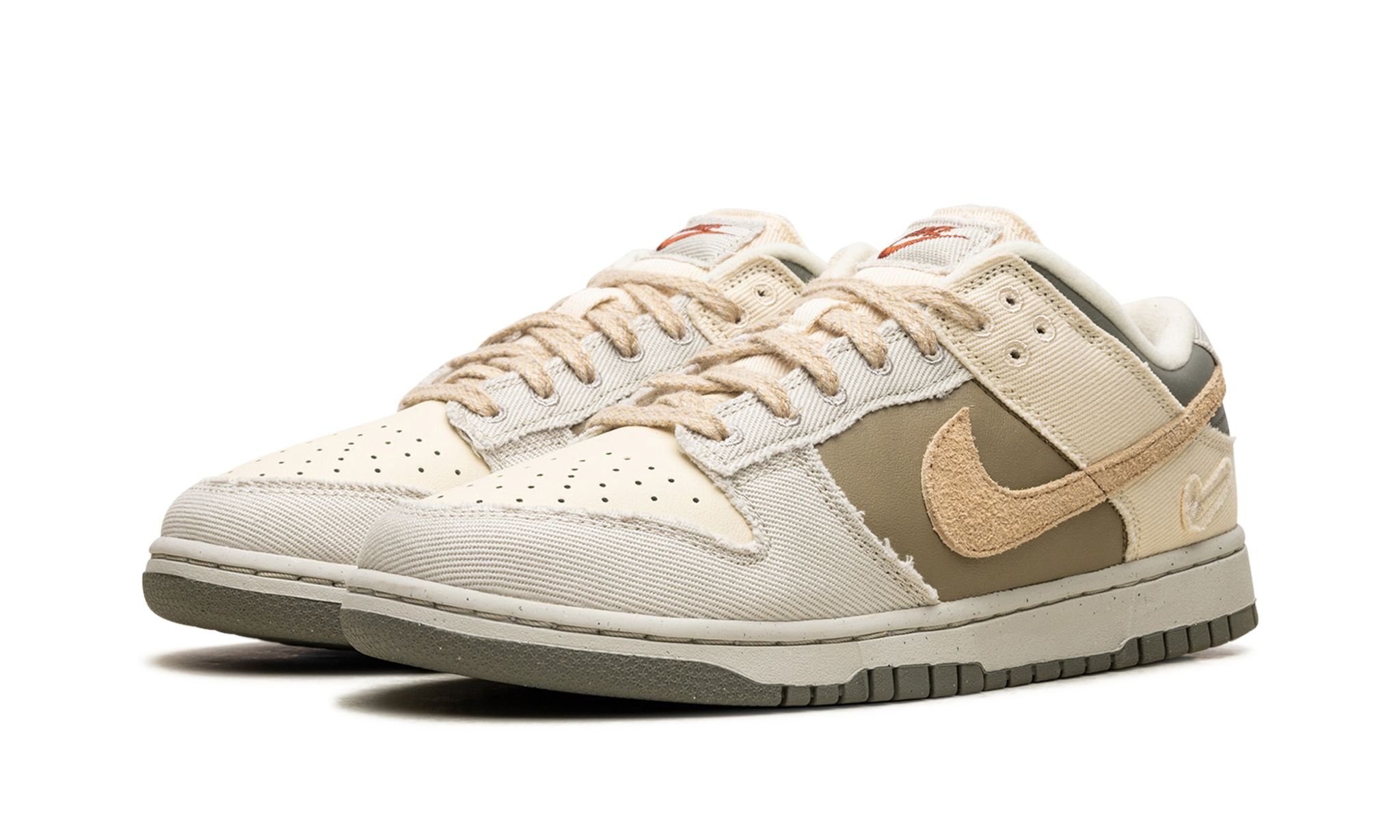 DUNK LOW WMNS "Light Bone Neutral Olive" - 2