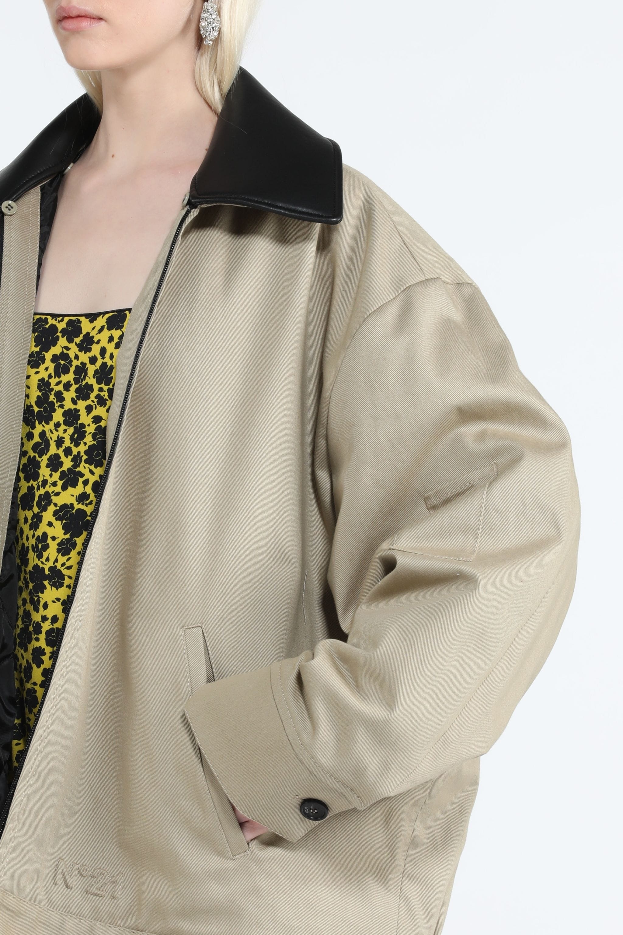 CONTRAST-COLLAR OVERSIZED JACKET - 5