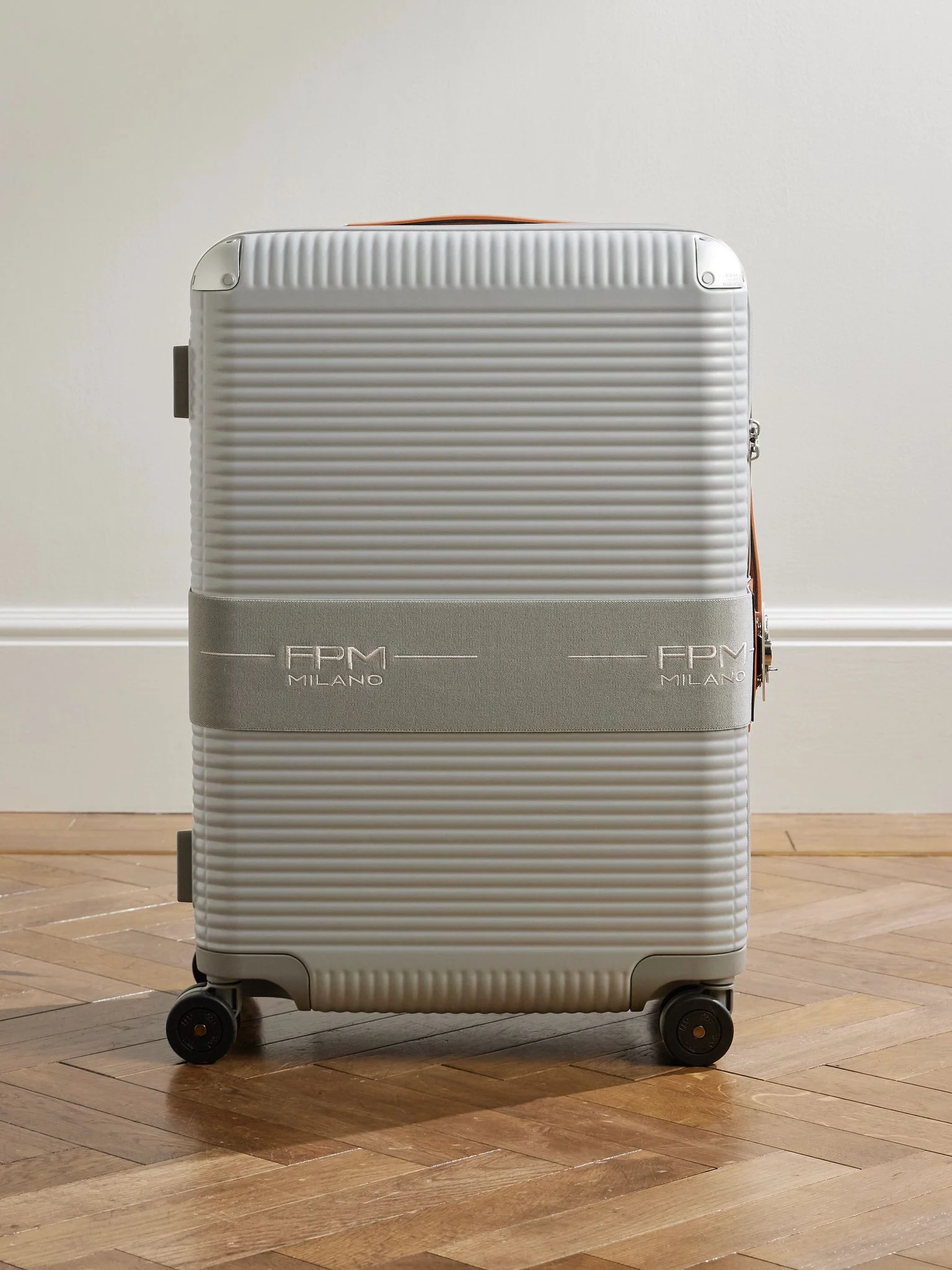 Bank Zip Deluxe 68cm Leather-Trimmed Polycarbonate Spinner Suitcase Gray - 1