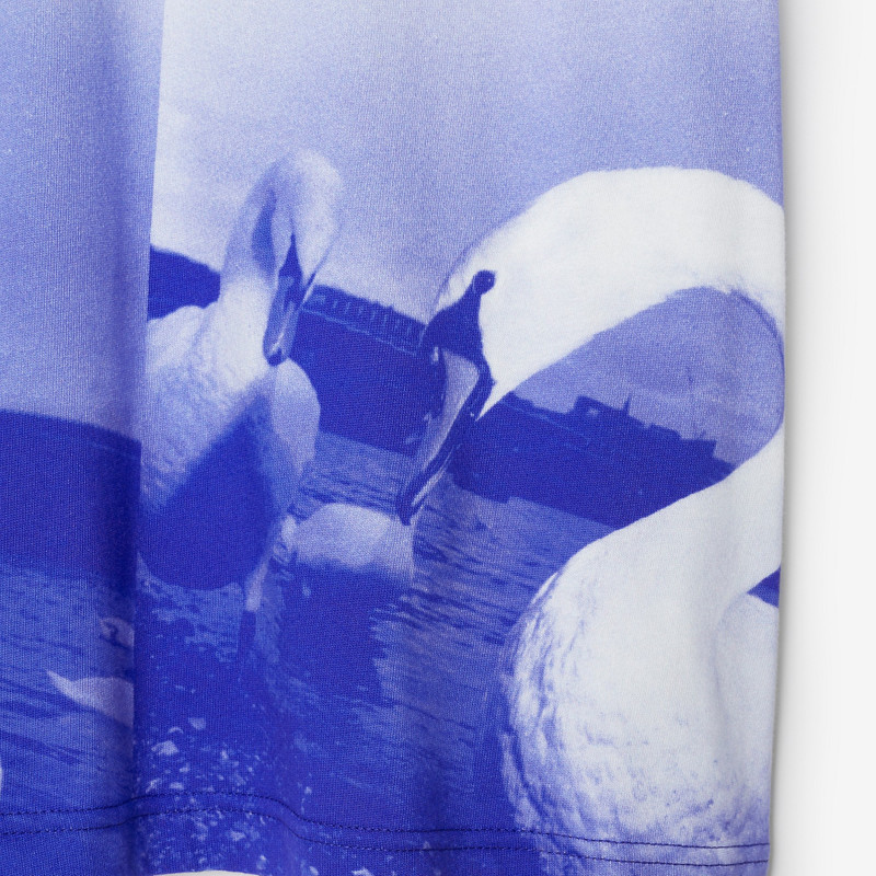 Swan Print T-shirt 6