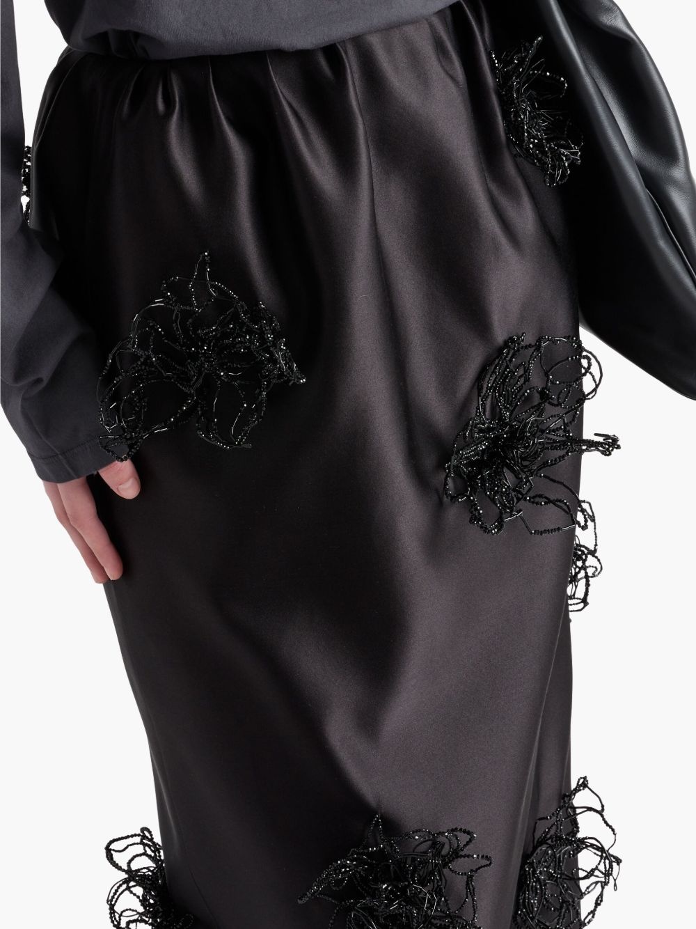 embroidered satin maxi skirt - 5