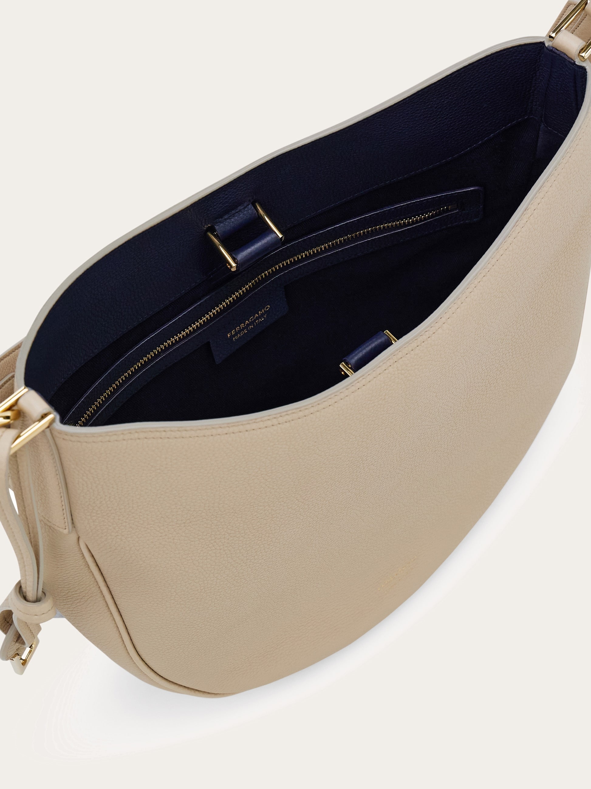 North-South hobo bag (M) - 5