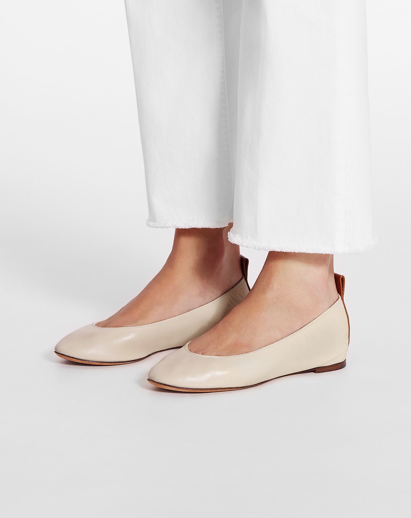 THE LEATHER BALLERINA FLAT - 6