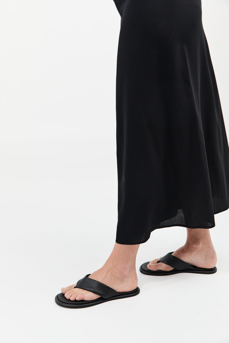 ST. AGNI Soft Thong Slide - Black outlook