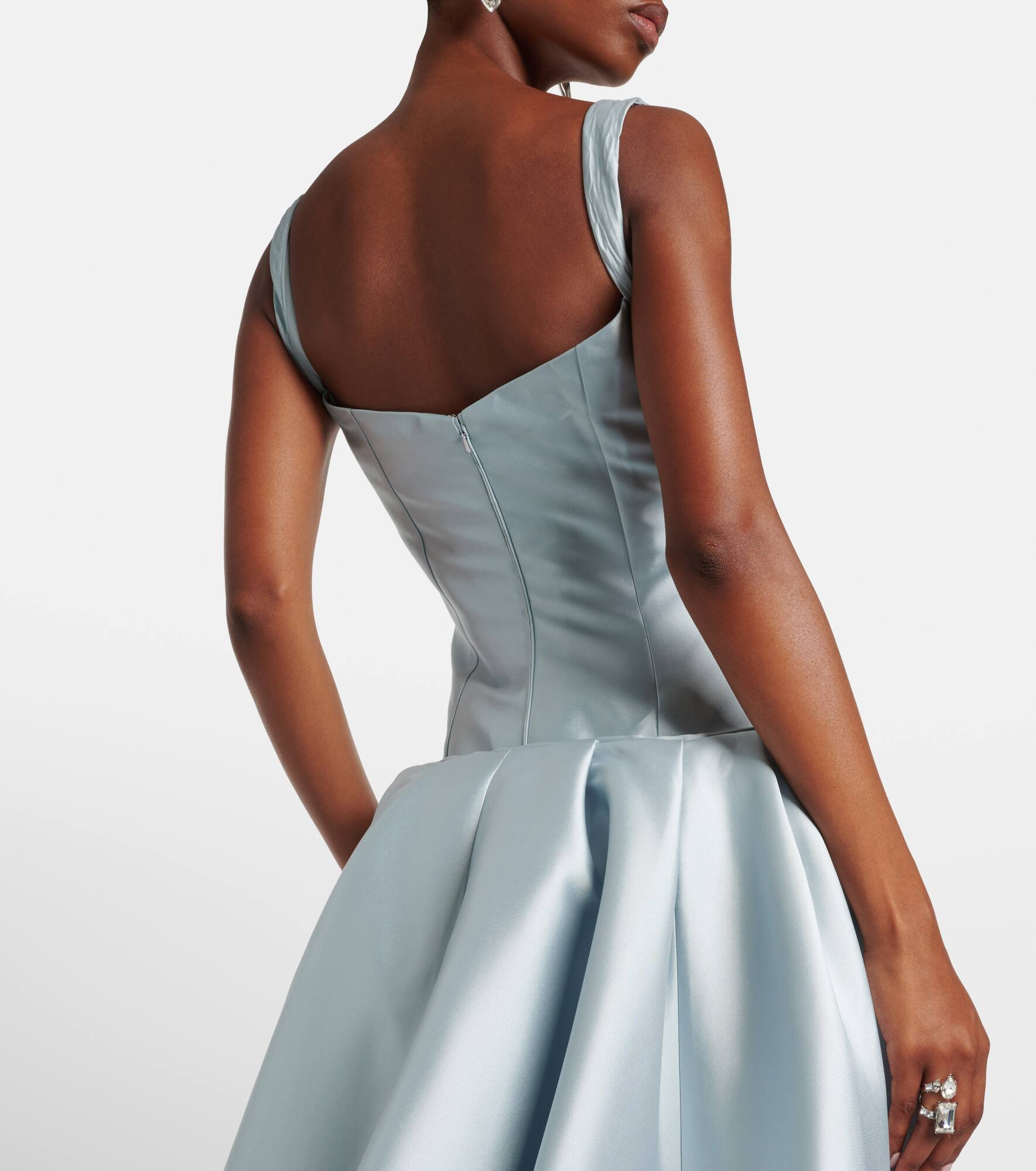 Satin gown - 6