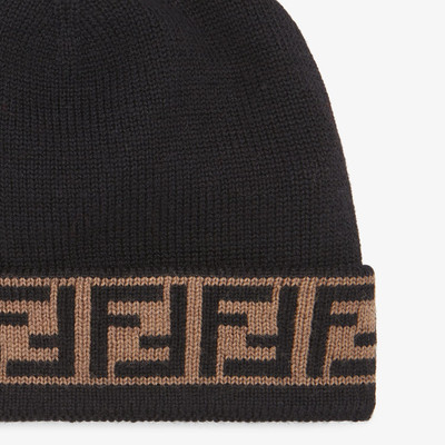 FENDI Black wool hat outlook